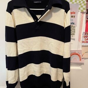 brandy melville navy and White Striped Sweater